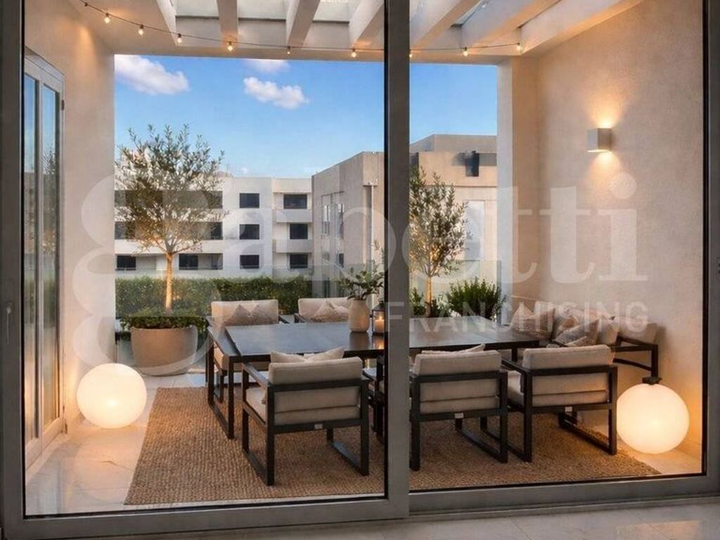 Luxury Apartment for sale in Aversa, 650 000 €, Photo 1