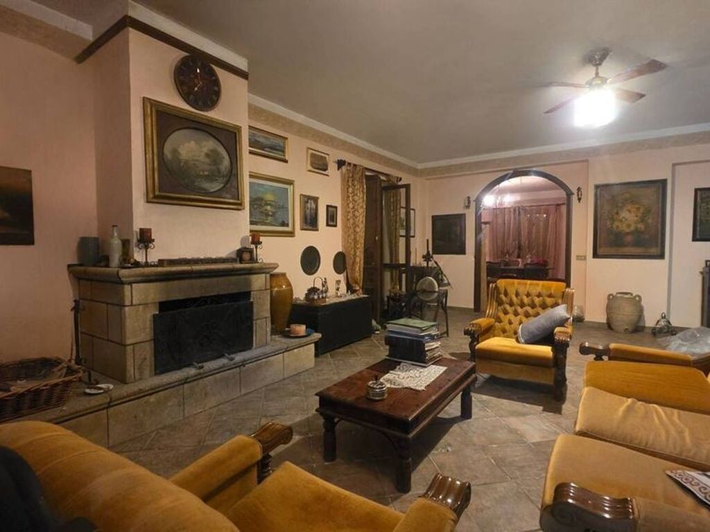 Luxury House for sale in Capaccio, 750 000 €, Photo 1