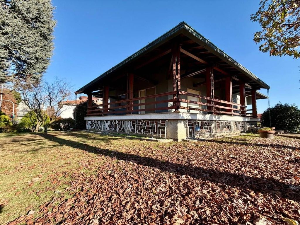Luxury House for sale in Luisago, 750 000 €, Photo 1