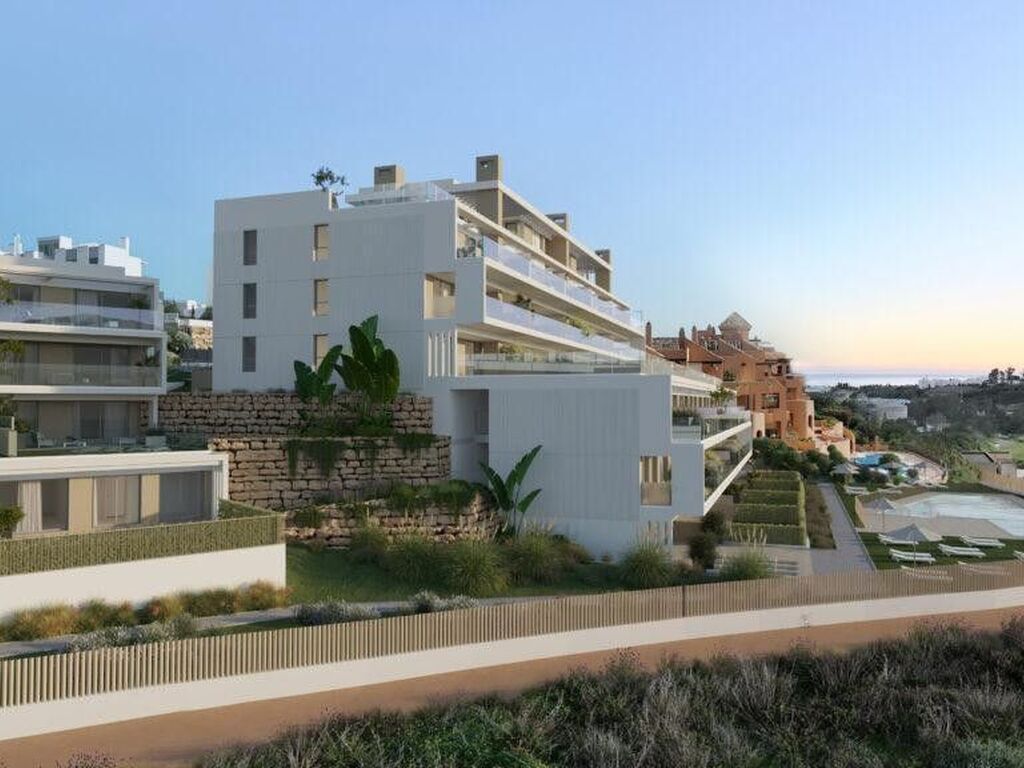 Luxury Apartment for sale in Estepona, 428 000 €, Photo 1