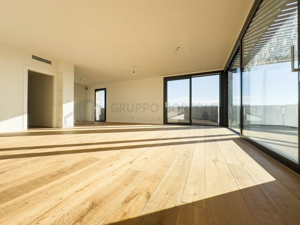 Luxury Apartment for sale in Dolo, 650 000 €, Photo 1