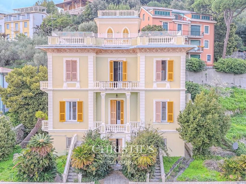 Luxury House for sale in Zoagli, 1 550 000 €, Photo 1