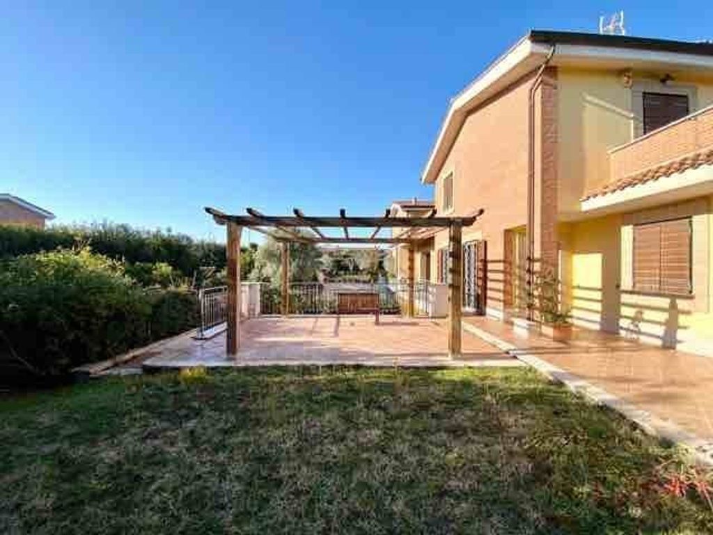 Luxury House for sale in Rome, 790 000 €, Photo 3
