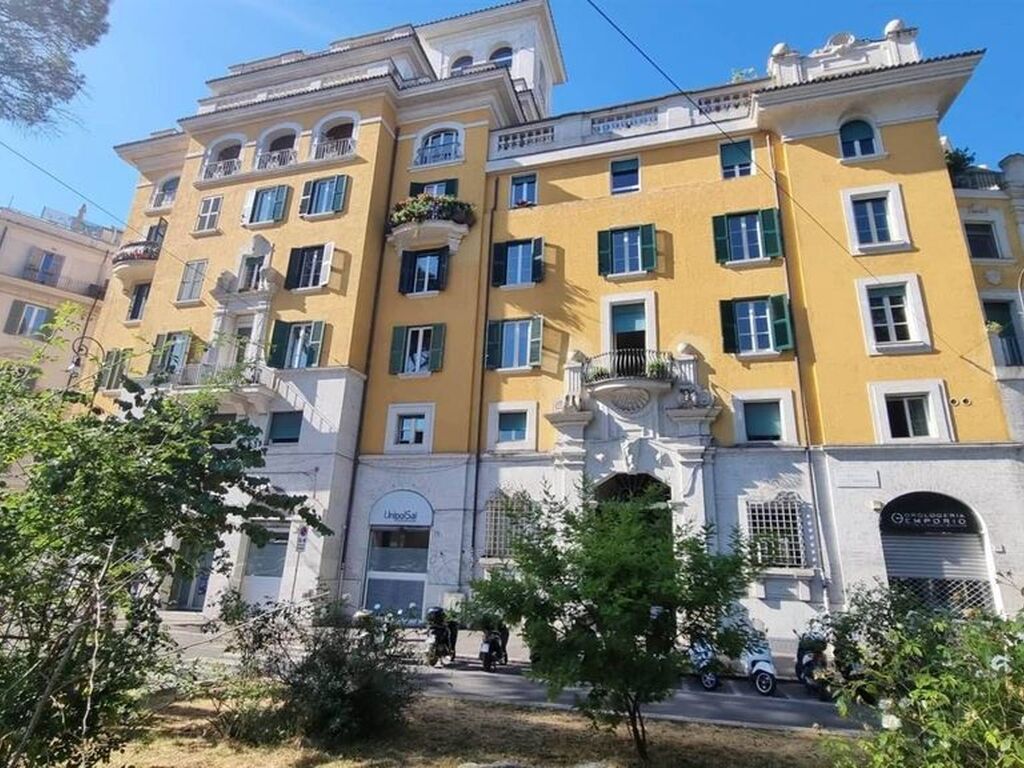 Luxury Apartment for sale in Rome, 2 970 000 €, Photo 3