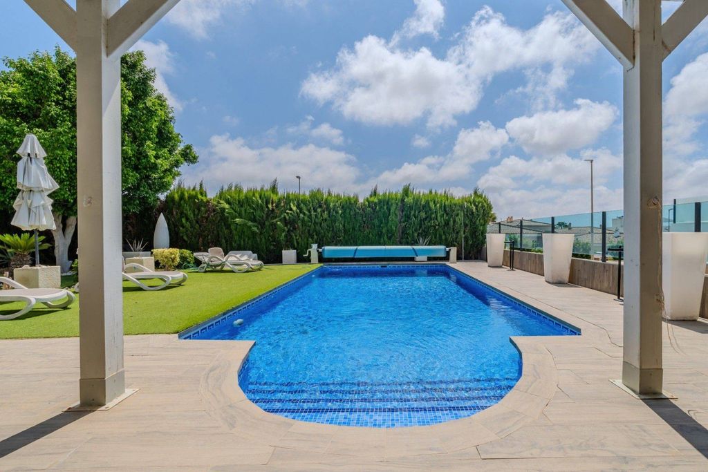 Luxury House for sale in San Fulgencio, 495 000 €, Photo 3