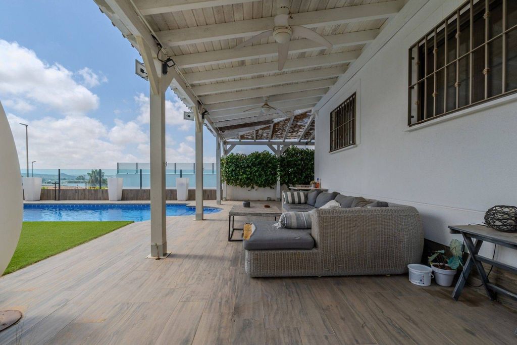 Luxury House for sale in San Fulgencio, 495 000 €, Photo 4