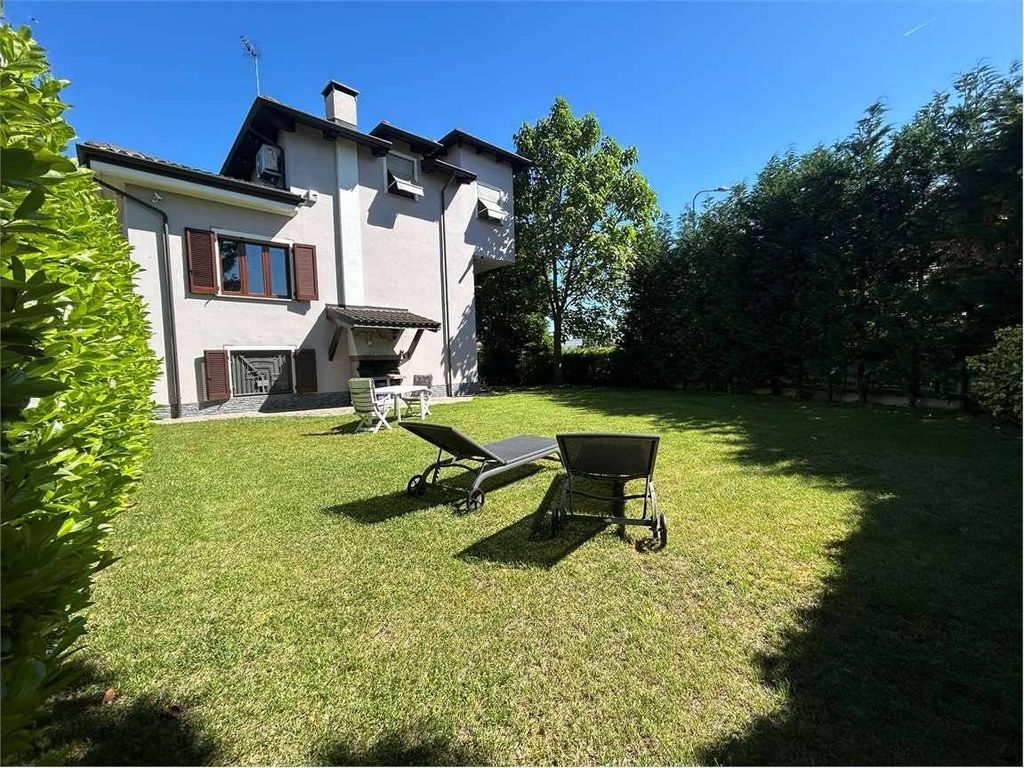 Luxury House for sale in Cambiano, 590 000 €, Photo 5
