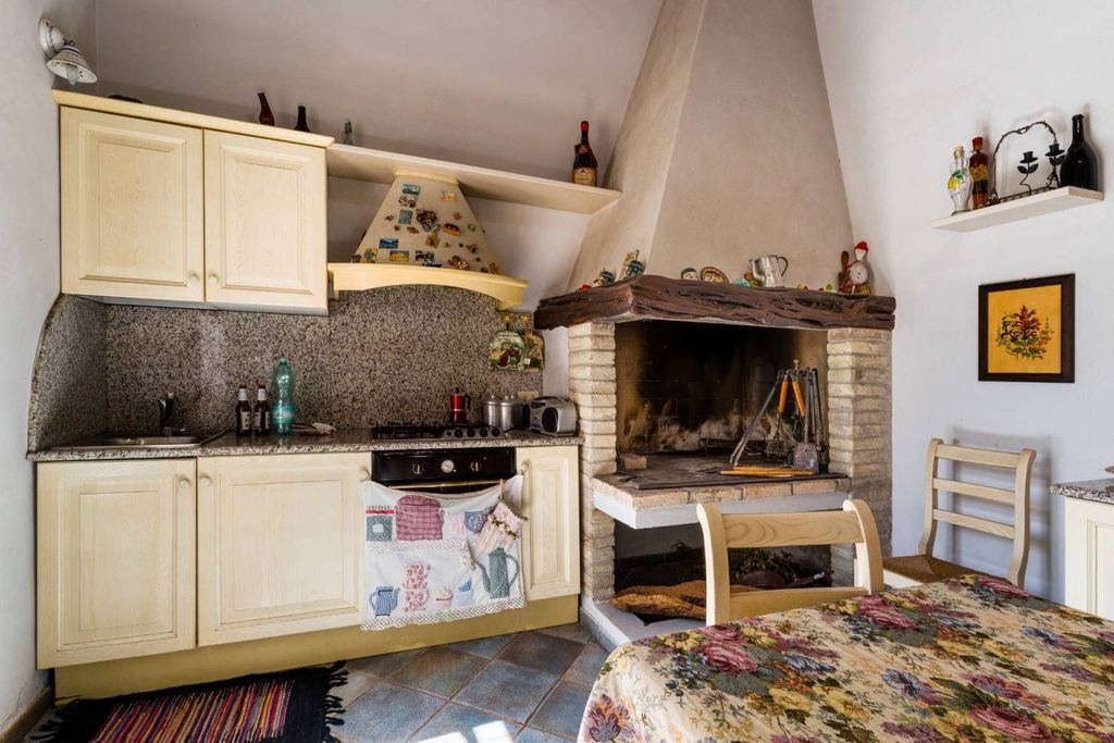 Luxury House for sale in Selargius, 800 000 €, Photo 5