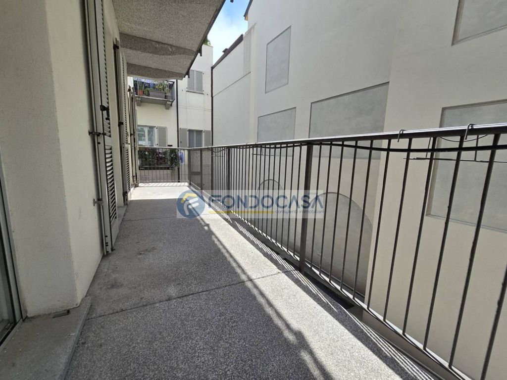 Luxury Apartment for sale in Pavia, 680 000 €, Photo 6