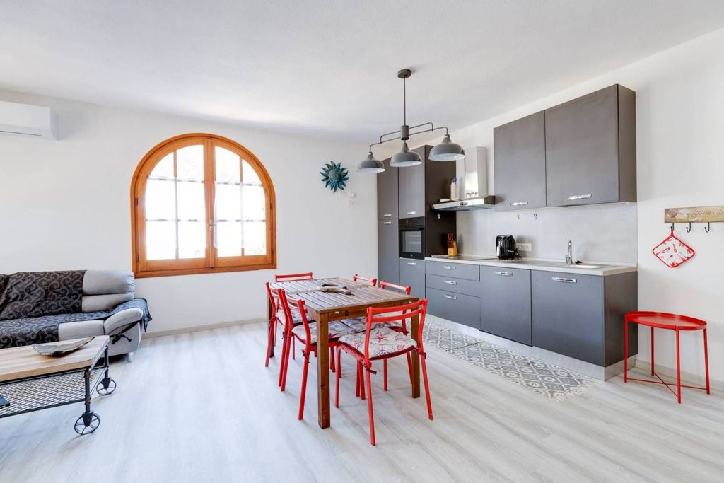 Maison de luxe à vendre à Pula, 1 200 000 €, Photo 6