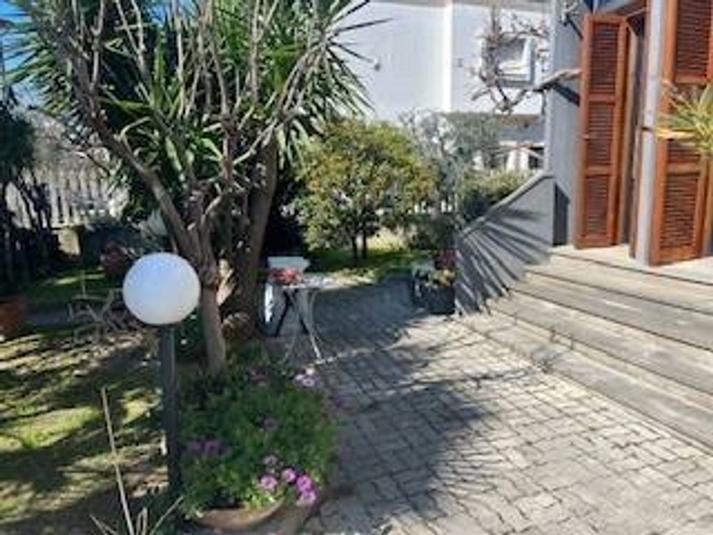 Luxury House for sale in Alba Adriatica, 650 000 €, Photo 7