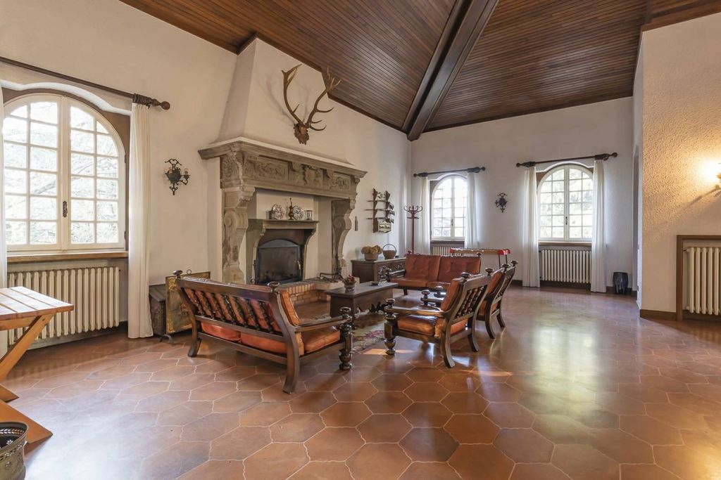 Luxury House for sale in Casorezzo, 1 200 000 €, Photo 1
