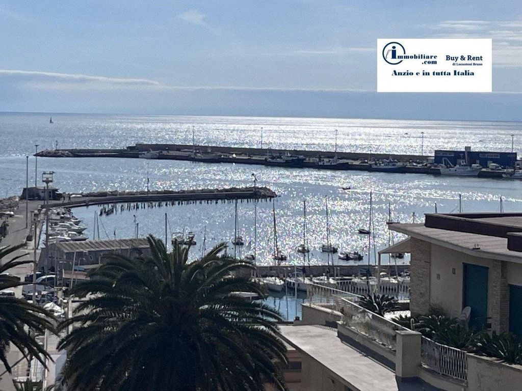 Luxury Apartment for sale in Anzio, 1 450 000 €, Photo 1