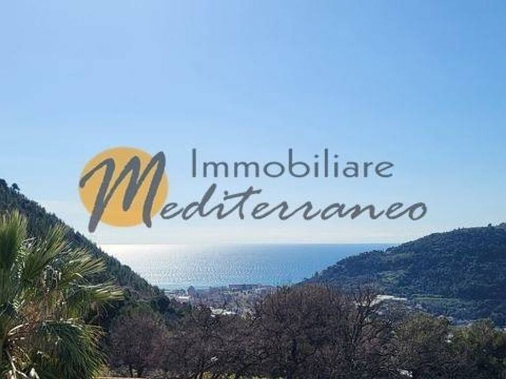 Luxury House for sale in Camporosso, 730 000 €, Photo 1