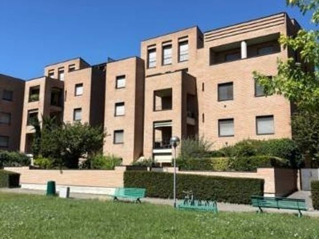 Luxury Apartment for sale in Parma, 570 000 €, Photo 1