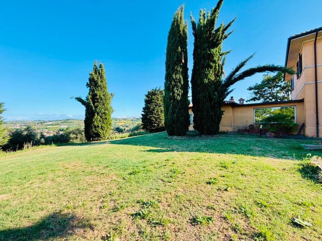 Maison de luxe à vendre à Cesena, 900 000 €, Photo 2