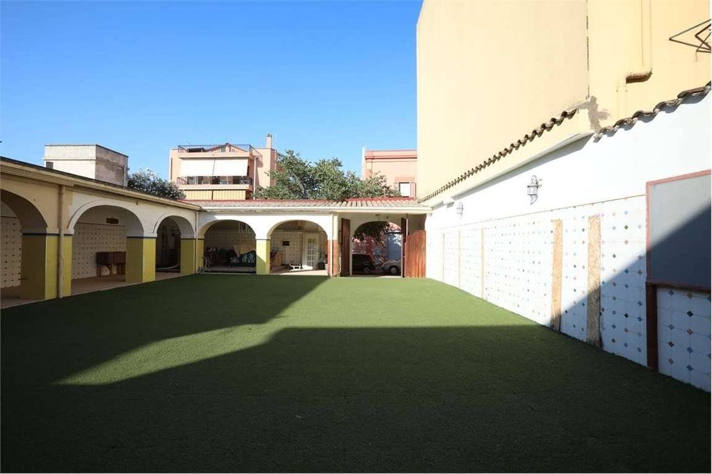 Maison de luxe à vendre à Quartu Sant Elena, 650 000 €, Photo 2
