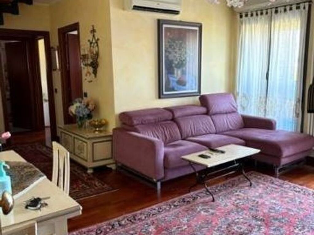 Luxury Apartment for sale in Parma, 570 000 €, Photo 2