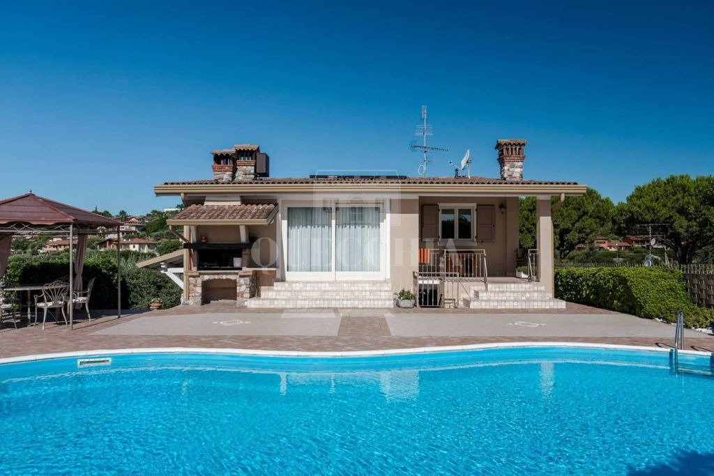 Maison de luxe à vendre à Soiano, 1 100 000 €, Photo 2