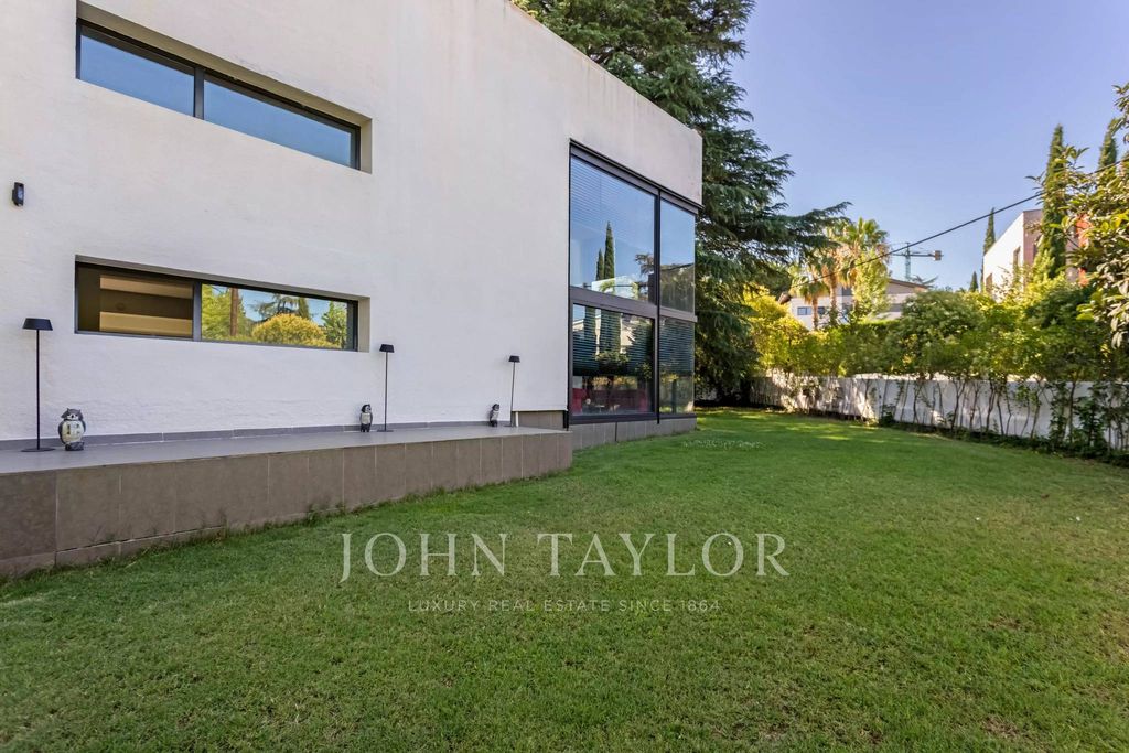 Maison de luxe à vendre à Madrid, 3 150 000 €, Photo 3