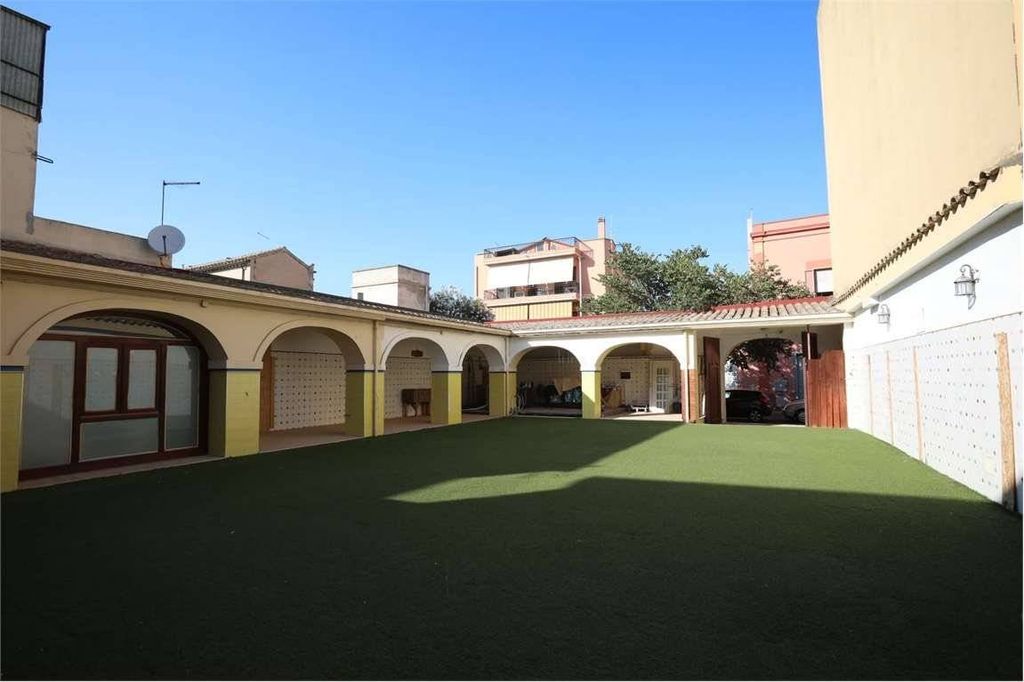 Maison de luxe à vendre à Quartu Sant Elena, 650 000 €, Photo 3