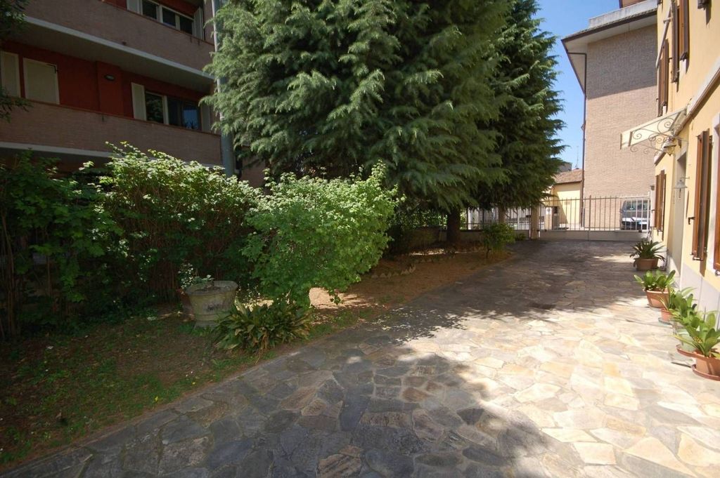 Luxury House for sale in Parma, 580 000 €, Photo 4
