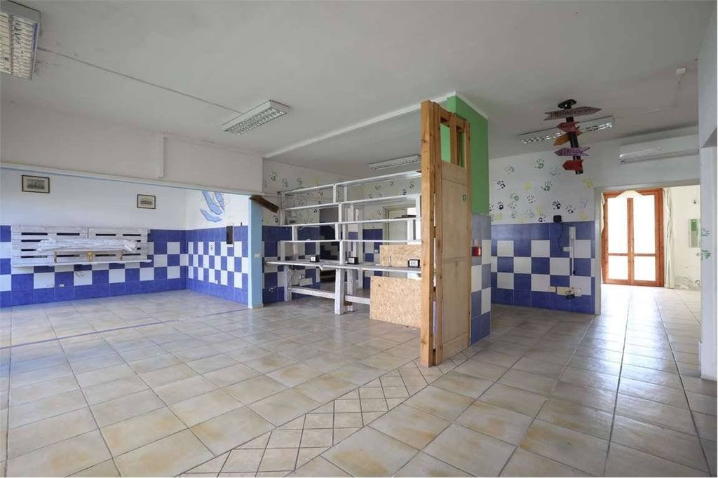 Maison de luxe à vendre à Quartu Sant Elena, 650 000 €, Photo 5