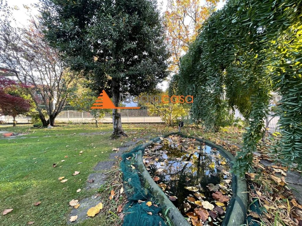 Luxury House for sale in Inzago, 679 000 €, Photo 6
