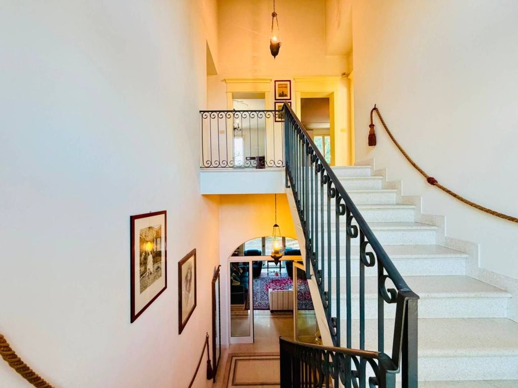 Maison de luxe à vendre à Cesena, 900 000 €, Photo 6
