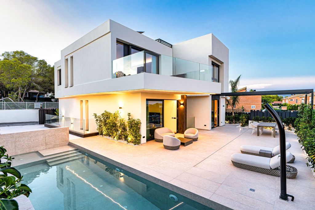 Maison de luxe à vendre à La Nucia, 1 150 000 €, Photo 1