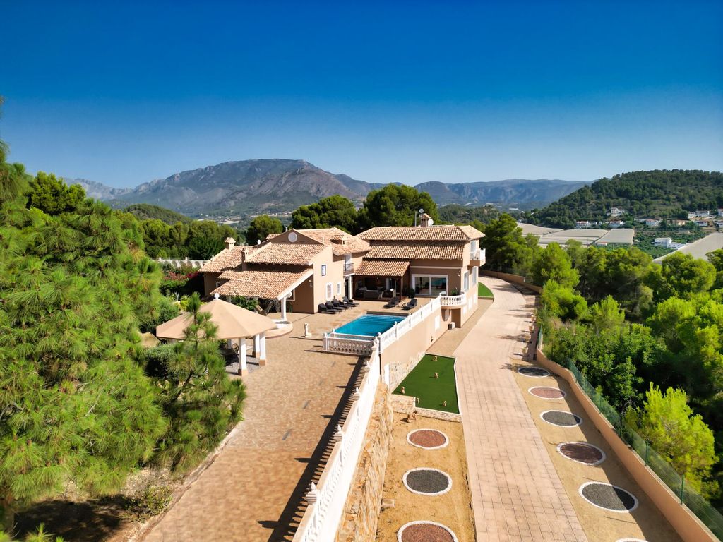 Maison de luxe à vendre à La Nucia, 2 500 000 €, Photo 1