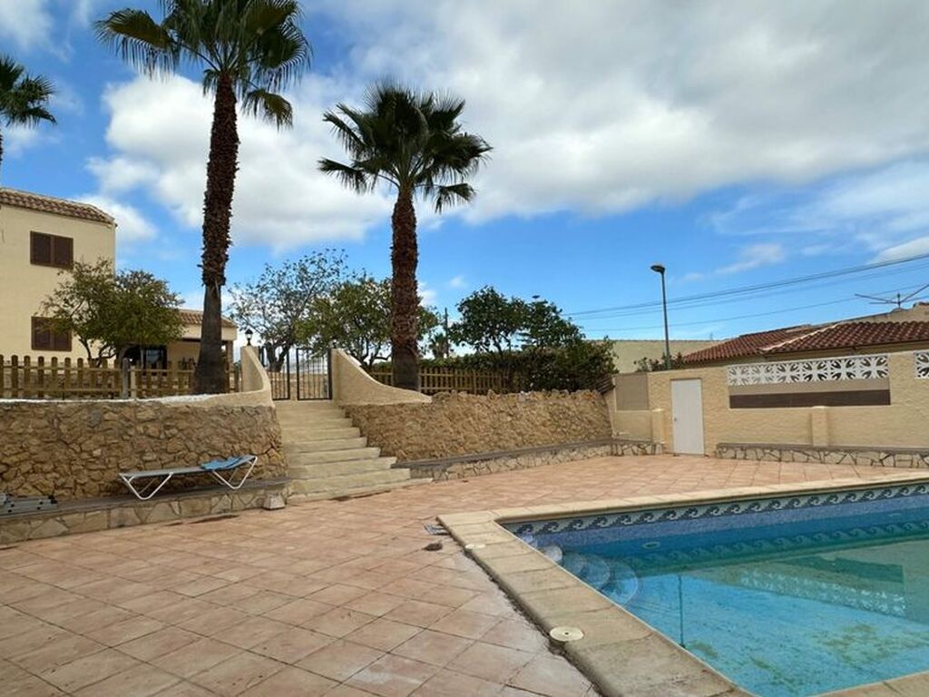 Maison de luxe à vendre à La Nucia, 780 000 €, Photo 1