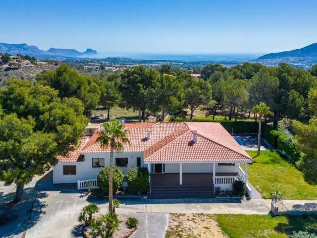 Maison de luxe à vendre à La Nucia, 950 000 €, Photo 1