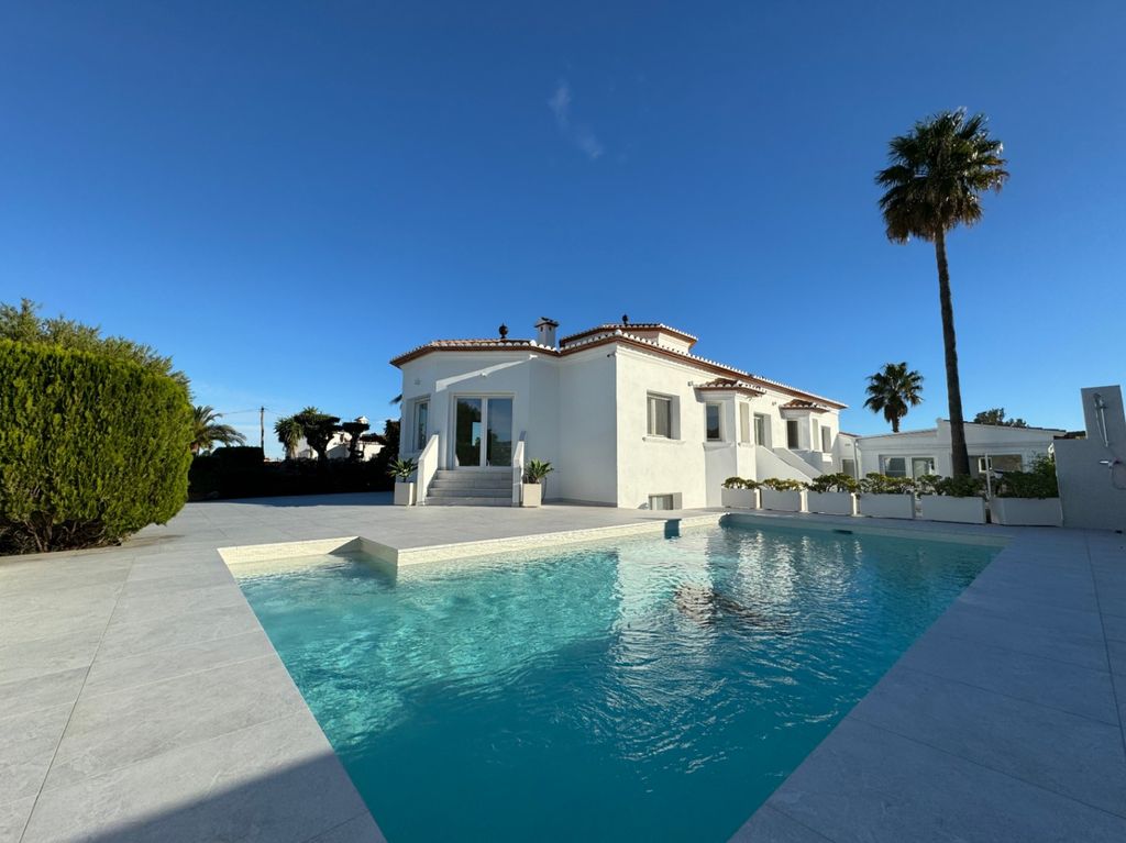 Maison de luxe à vendre à Denia, 1 190 000 €, Photo 1