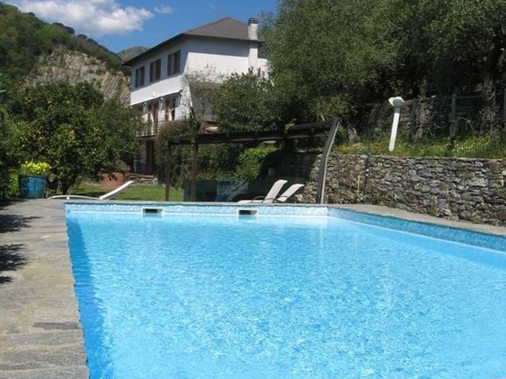Luxury House for sale in Rapallo, 1 200 000 €, Photo 1