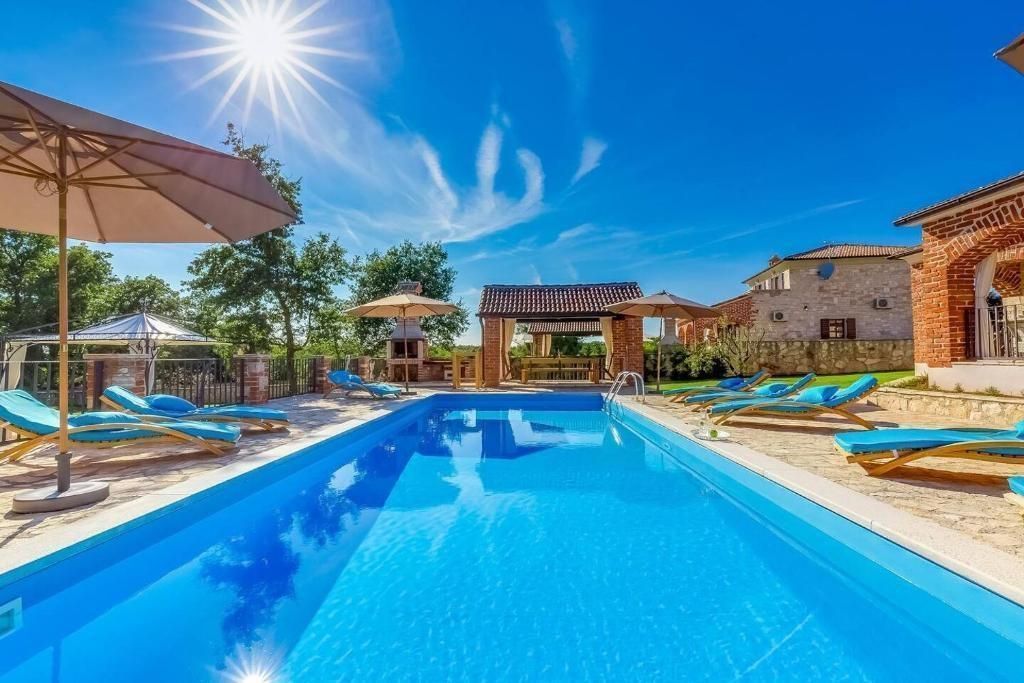 Maison de luxe à vendre à Višnjan - Visignano, 650 000 €, Photo 4