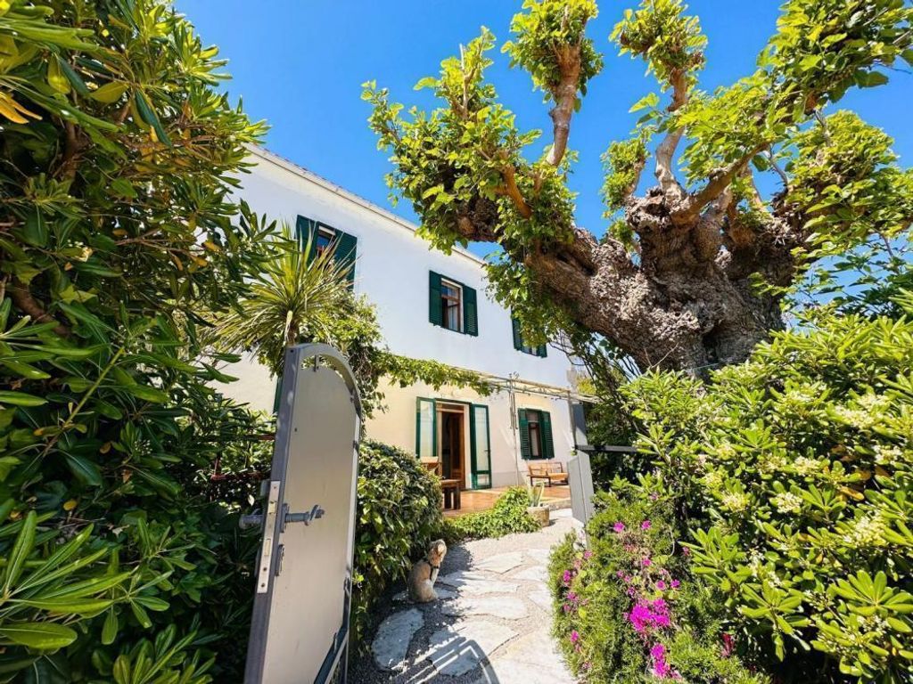 Maison de luxe à vendre à Šilo, 1 280 000 €, Photo 7
