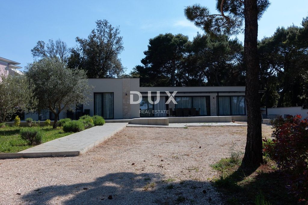 Maison de luxe à vendre à Rovinj, 2 380 000 €, Photo 1