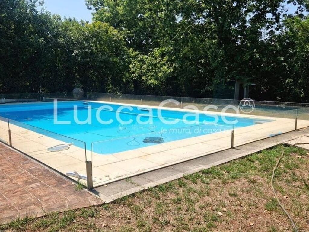 Maison de luxe à vendre à Lucca, 890 000 €, Photo 1