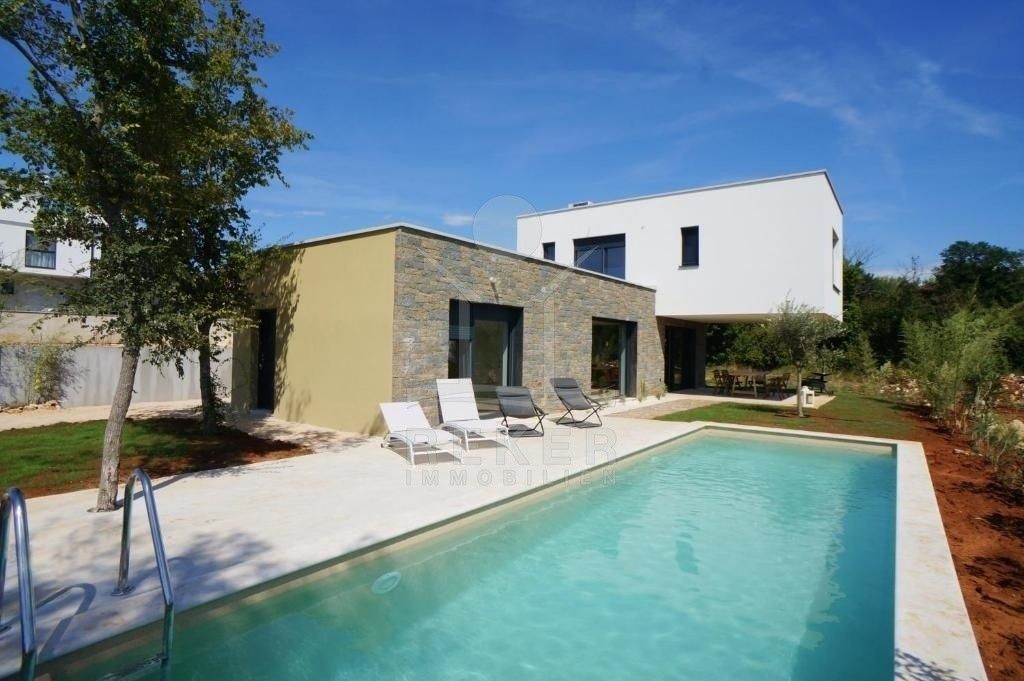 Maison de luxe à vendre à Porec, 655 000 €, Photo 1