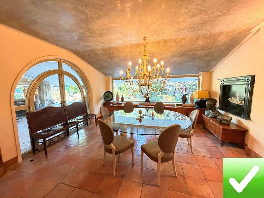 Luxury House for sale in Rome, 1 350 000 €, Photo 1