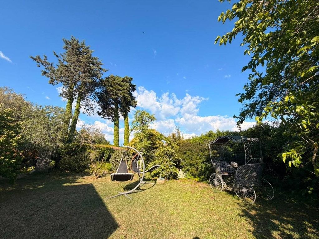 Luxury House for sale in Rome, 1 350 000 €, Photo 2