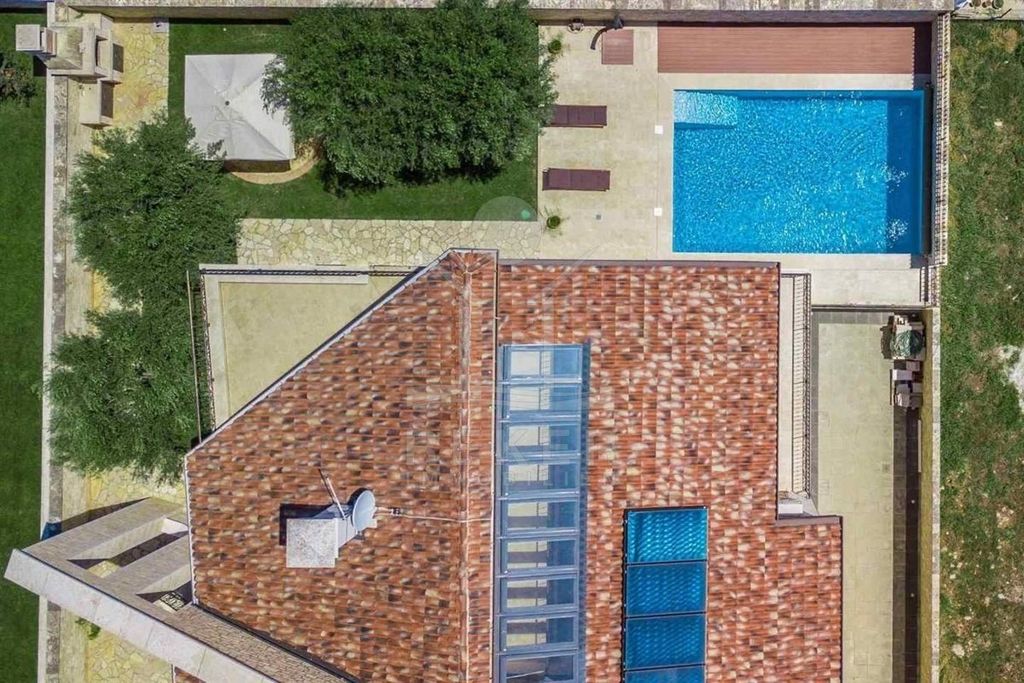 Maison de luxe à vendre à Novigrad, 3 250 000 €, Photo 2