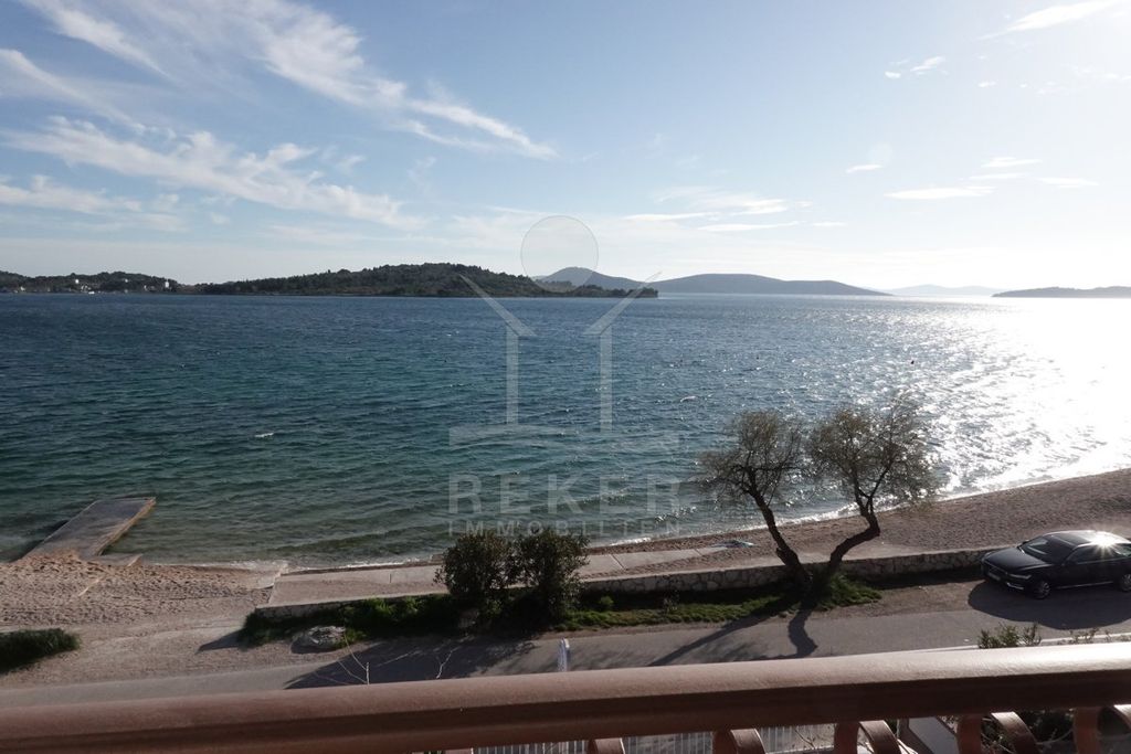 Maison de luxe à vendre à Srima, 1 400 000 €, Photo 3