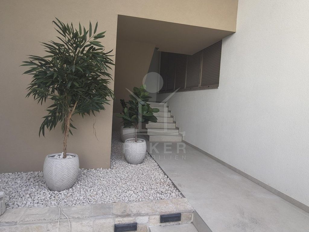 Appartement de luxe à vendre à Primošten, 490 000 €, Photo 3