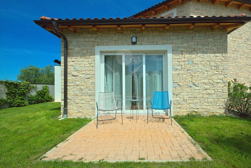 Maison de luxe à vendre à Porec, 690 000 €, Photo 3
