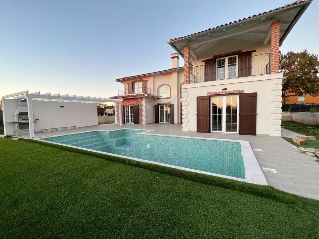Luxury House for sale in Porec, 750 000 €, Photo 4