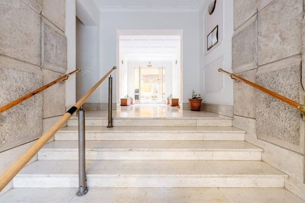Luxury Apartment for sale in Rome, 549 000 €, Photo 5