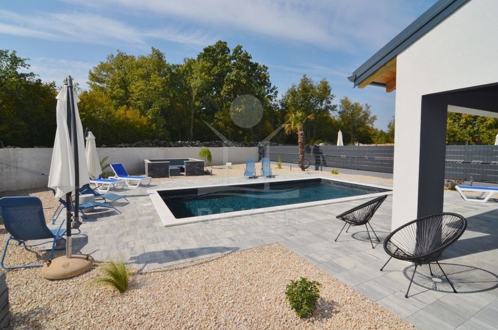 Maison de luxe à vendre à Šilo, 620 000 €, Photo 5