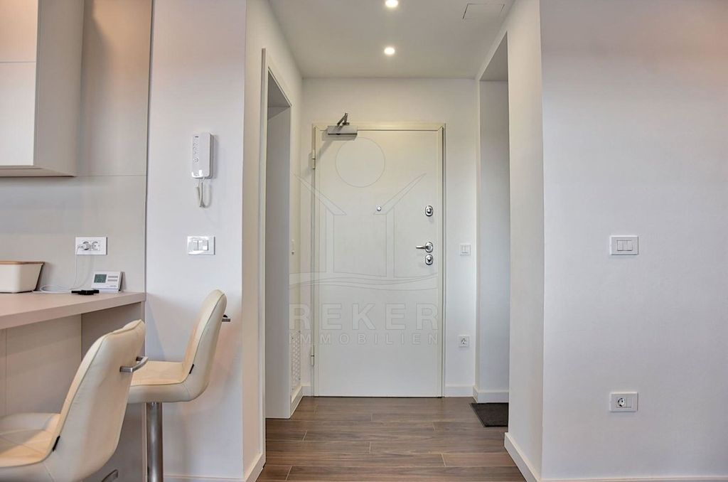 Luxury Apartment for sale in Porec, 485 000 €, Photo 5